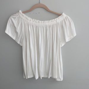 ARITZIA flows white top